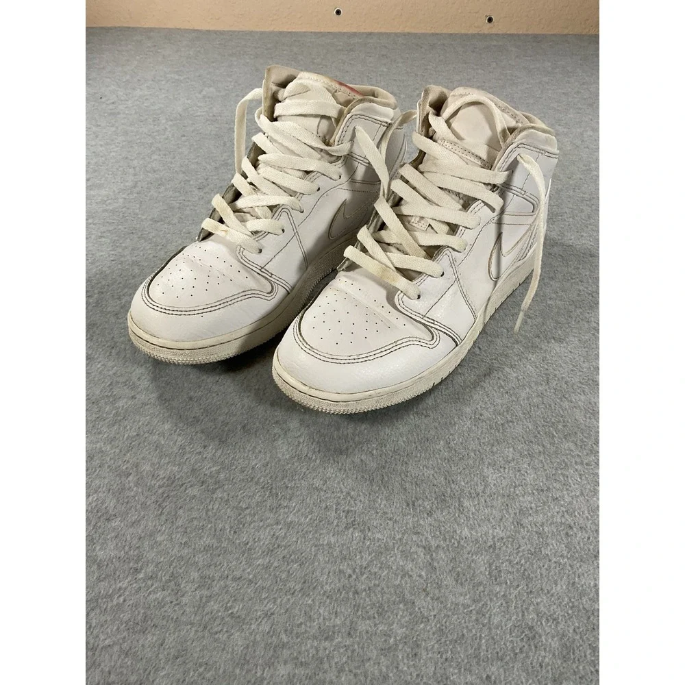 Nike Air Jordan 1 Mid Triple White 554725-126 Youth 7Y Womens 8.5 High Top
